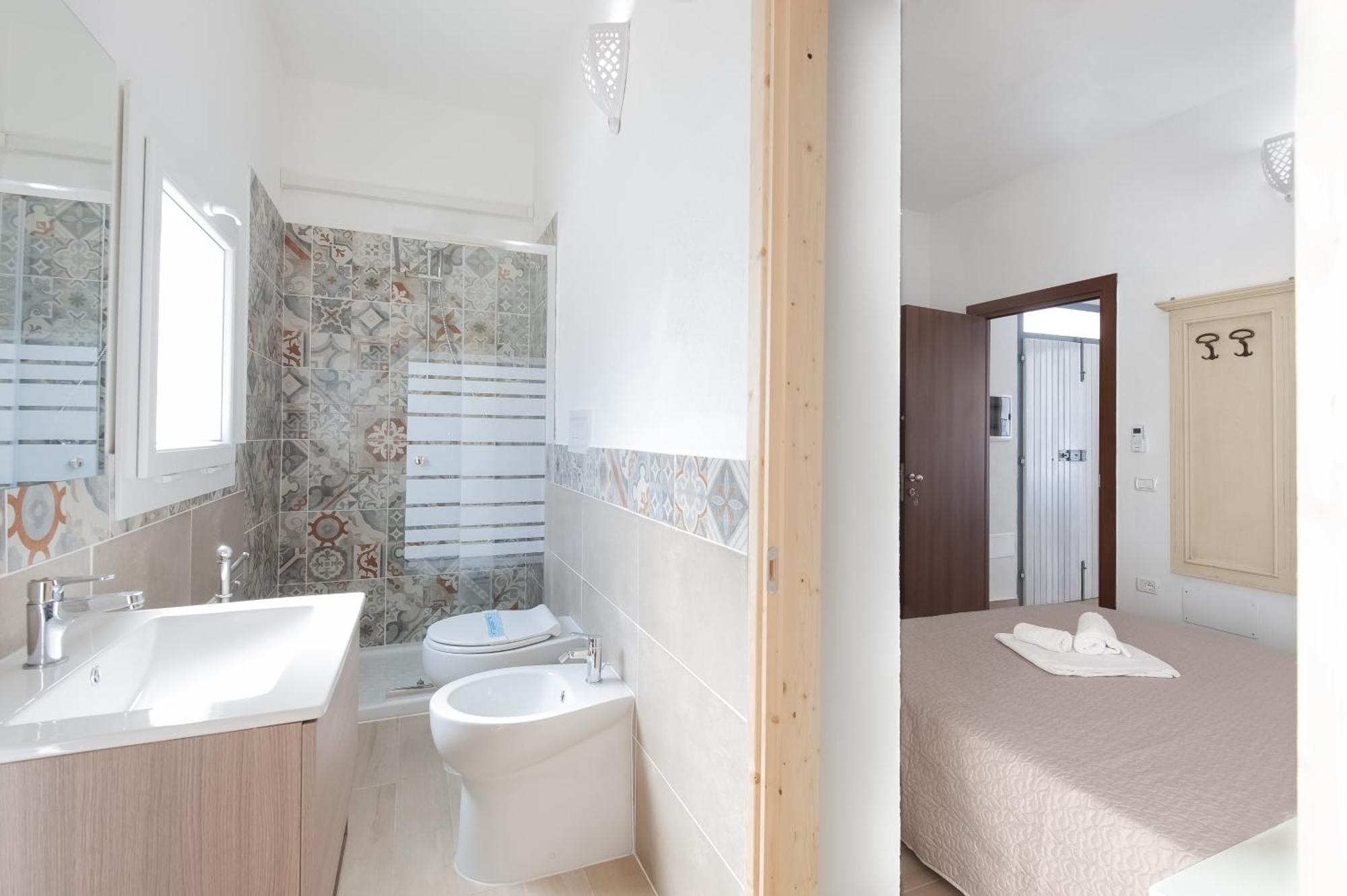 Beb Con Piscina Villa Del Borgo Badesi Exterior photo